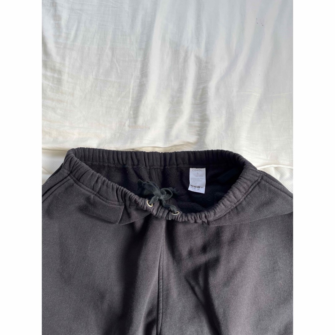 COMOLI(コモリ)のcomoli 21ss コットン吊裏毛パンツ　スウェットパンツ メンズのパンツ(その他)の商品写真