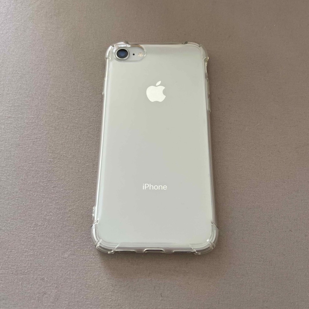 Apple(アップル)のiPhone 8 ホワイト 64GB SIMフリー 美品 スマホ/家電/カメラのスマートフォン/携帯電話(スマートフォン本体)の商品写真