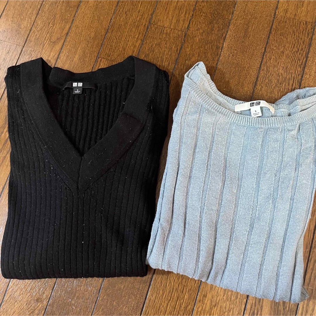 UNIQLO(ユニクロ)のUNIQLO ユニクロ　セーター　2点セット　黒　水色 レディースのトップス(ニット/セーター)の商品写真