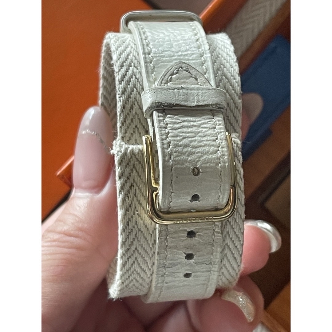 Hermes(エルメス)の値下げ！エルメス 腕時計 Hウォッチ HH1.201 白 レディースのファッション小物(腕時計)の商品写真