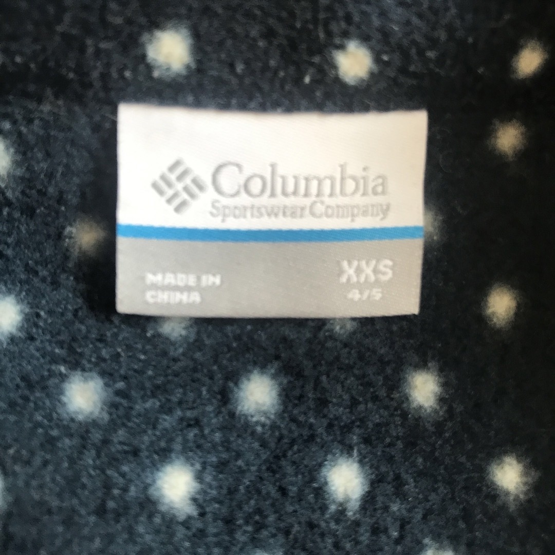Columbia(コロンビア)のColumbia キッズ　ベスト　size4歳〜5歳（xxs） キッズ/ベビー/マタニティのキッズ服女の子用(90cm~)(ジャケット/上着)の商品写真