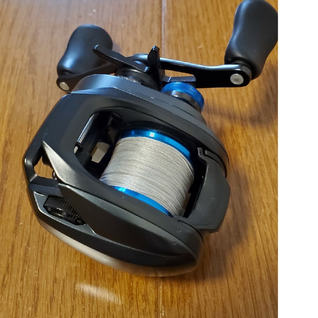 SHIMANO(シマノ)のシマノ ベイトリール SLX DC 70XG RIGHT 右巻 2020年モデル スポーツ/アウトドアのフィッシング(リール)の商品写真