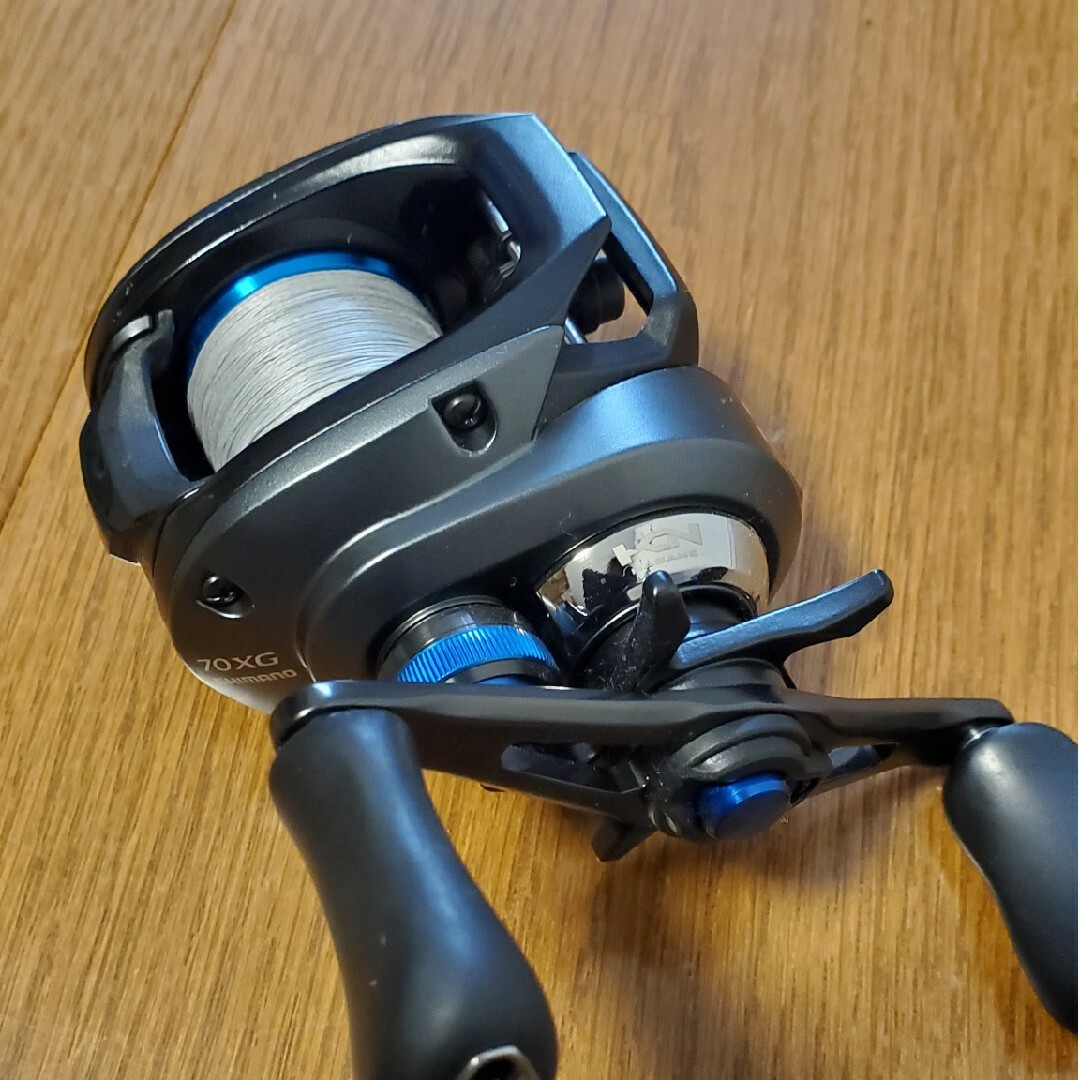 SHIMANO(シマノ)のシマノ ベイトリール SLX DC 70XG RIGHT 右巻 2020年モデル スポーツ/アウトドアのフィッシング(リール)の商品写真