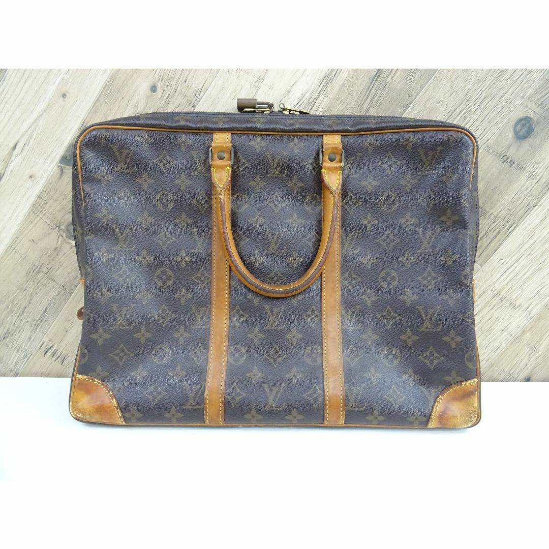 LOUIS VUITTON - M渋001 / ルイヴィトン モノグラム ポルトドキュマン ヴォワヤージュ