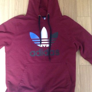 アディダス(adidas)のadidas パーカー(パーカー)