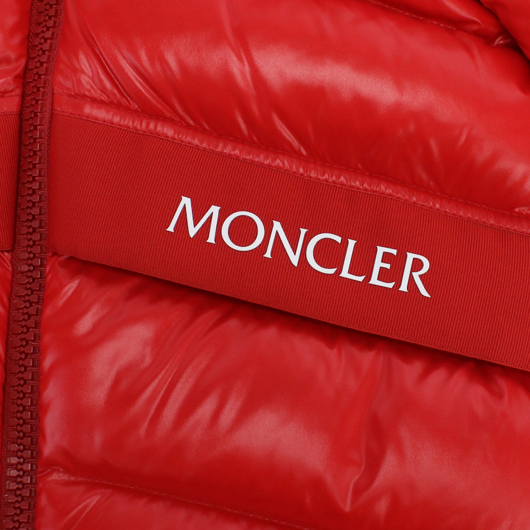 MONCLER(モンクレール)のMONCLER モンクレール 1A00052 その他ジャケット レッド系 ベビー キッズ/ベビー/マタニティのベビー服(~85cm)(ジャケット/コート)の商品写真