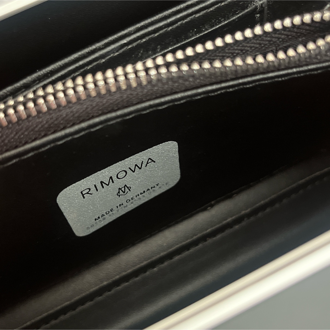 Dior×Rimowaコラボのクロスボディ　ブラック