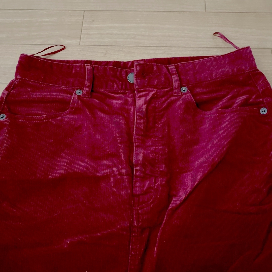 GU(ジーユー)のGUジーユー　スカート　タイトスカート　コーデュロイ レディースのスカート(ひざ丈スカート)の商品写真