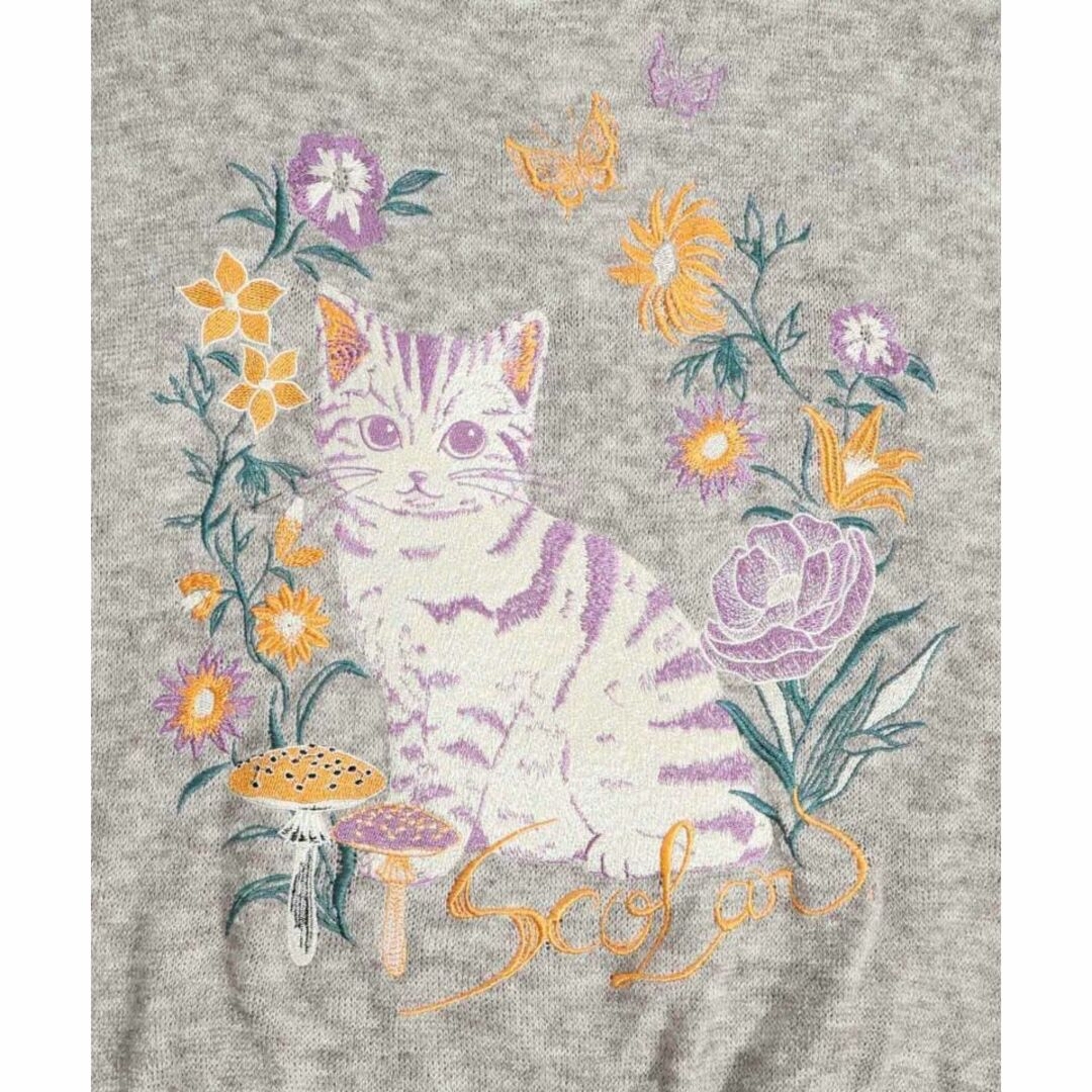 ScoLar(スカラー)のスカラー133675：花とネコ刺繍 ニットソー切替プルオーバー レディースのトップス(トレーナー/スウェット)の商品写真