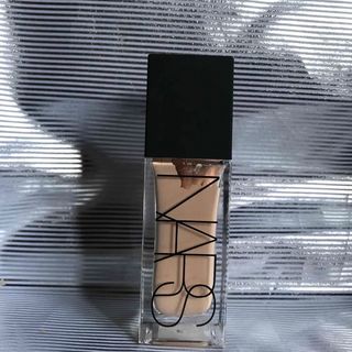 ナーズ(NARS)のNARS グロウブースター30ml(ファンデーション)