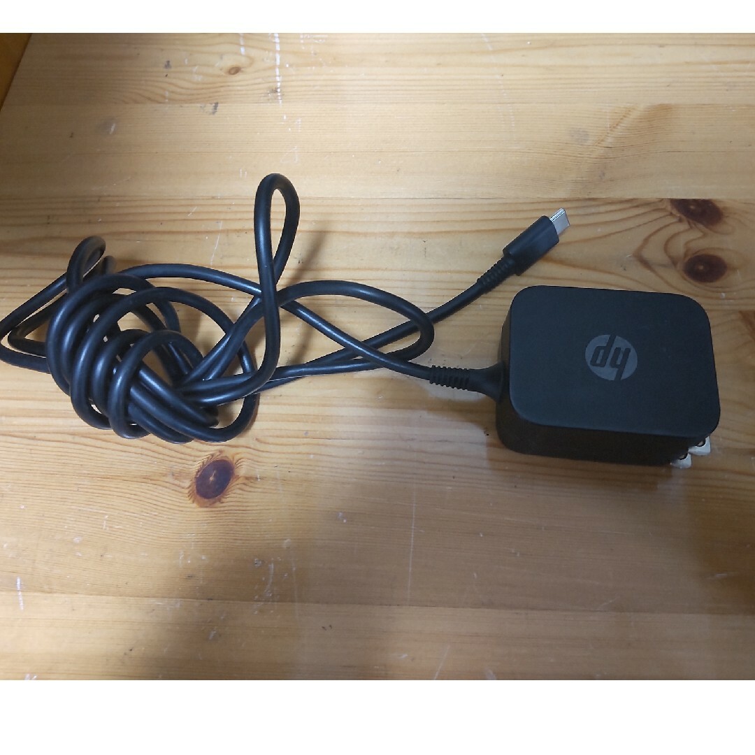 HP(ヒューレットパッカード)のHP ノート用ACアダプタ 5.25V 3A スマホ/家電/カメラのPC/タブレット(PC周辺機器)の商品写真