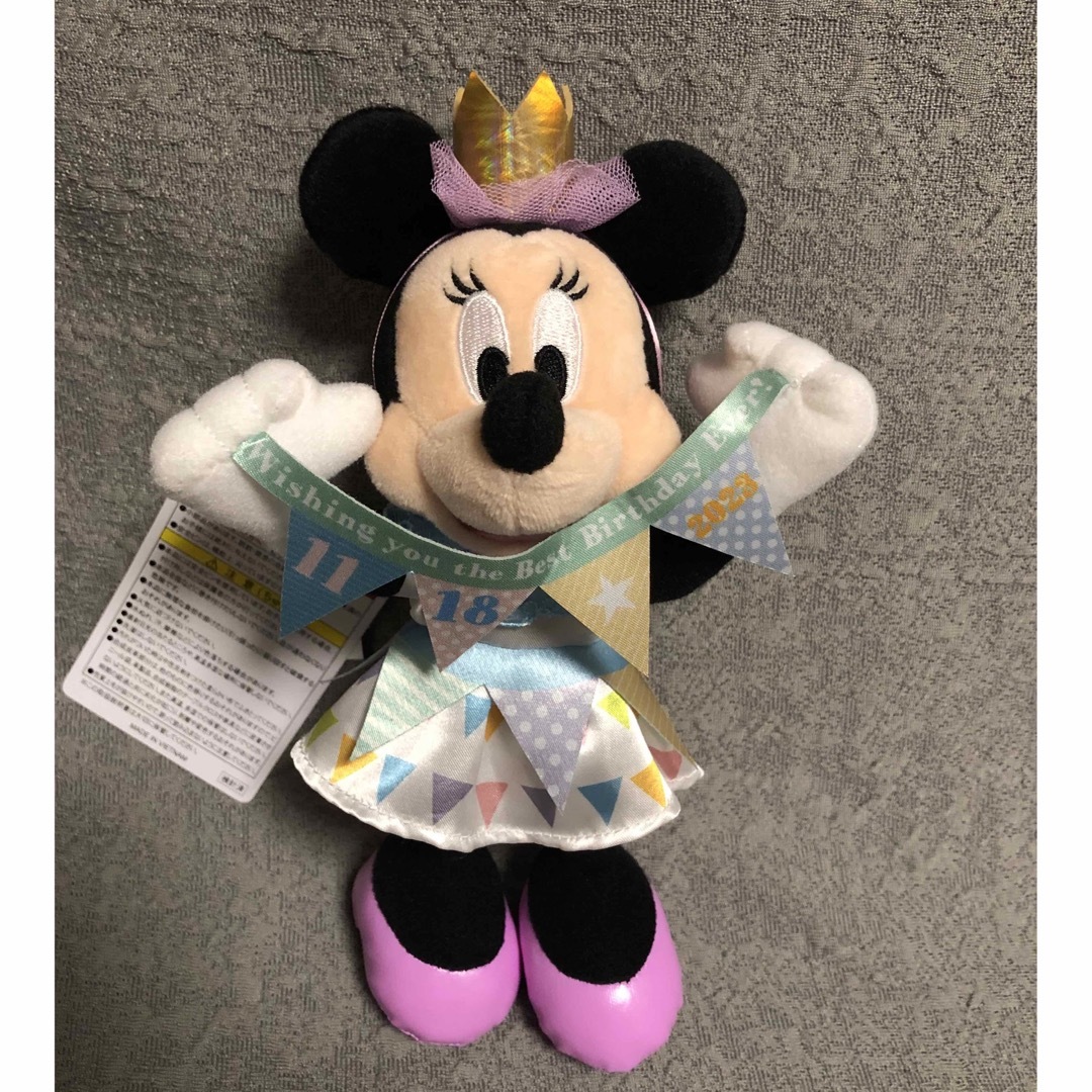 Disney(ディズニー)のぬいぐるみバッジ　ミニー　ディズニーランド　誕生日　11 18 エンタメ/ホビーのおもちゃ/ぬいぐるみ(キャラクターグッズ)の商品写真