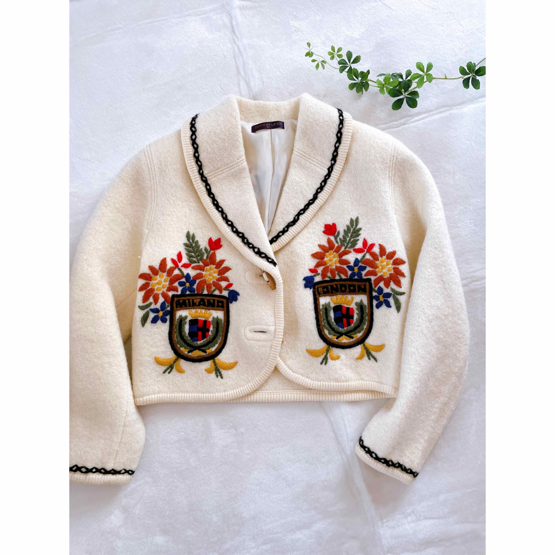 【匿名配送】DONNA UNOビンテージ　刺繍　ジャケット　ブルゾン　サイズ40
