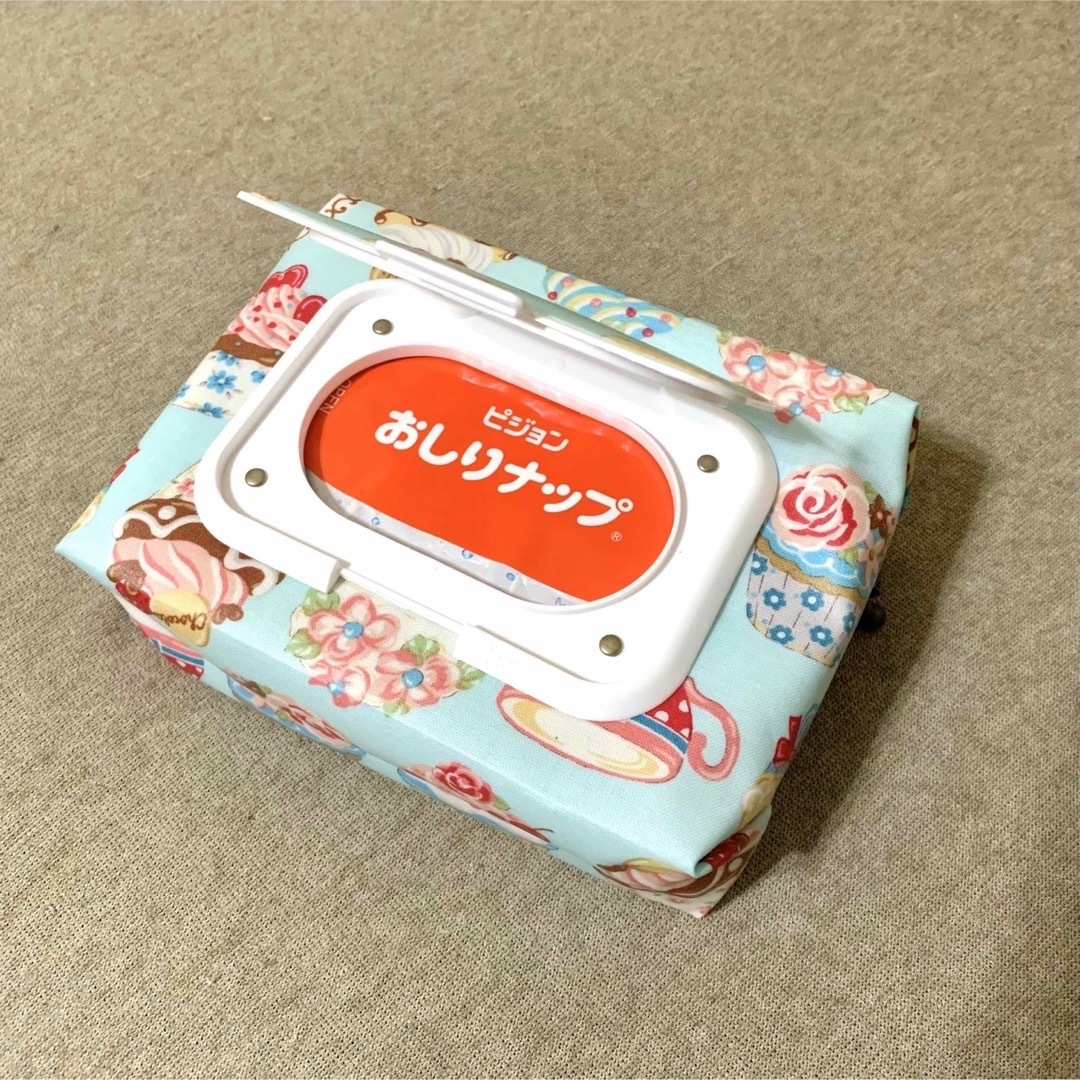 専用ページです☆おしりふきケース☆ウェットティッシュポーチ☆除菌シートポーチ☆ キッズ/ベビー/マタニティのおむつ/トイレ用品(ベビーおしりふき)の商品写真