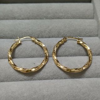 UNOAERRE - ウノアエレ 750 K18 フープピアス 未使用の通販 by toto's