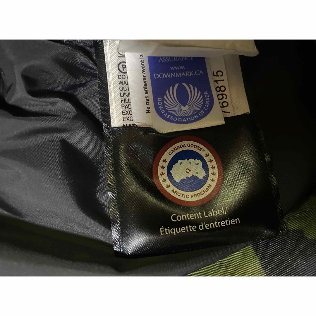 CANADA GOOSE(カナダグース)のカナダグース ダウン メンズのジャケット/アウター(ダウンジャケット)の商品写真