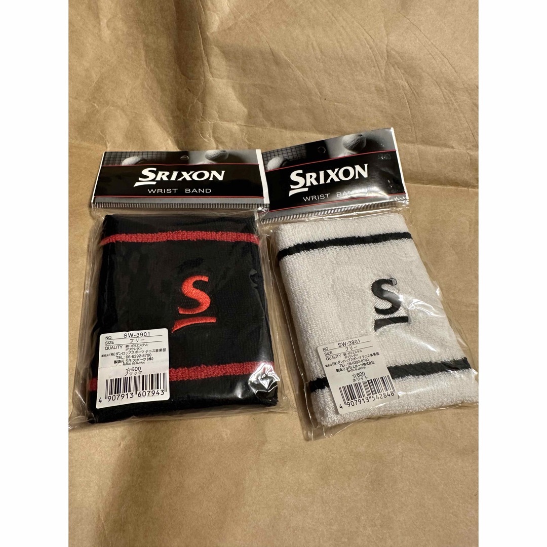 Srixon(スリクソン)のスリクソンSRIXONリストバンド2色 スポーツ/アウトドアのテニス(ウェア)の商品写真