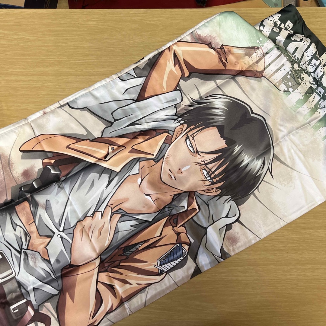 進撃の巨人 リヴァイ兵長 抱き枕カバーの通販 by hotaru's shop 進撃の巨人 リヴァイ兵長 抱き枕カバーの通販 by hotaru's shop