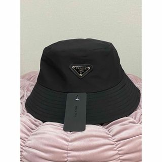 プラダ(PRADA)のPRADA バケットハット（黒）(ハット)