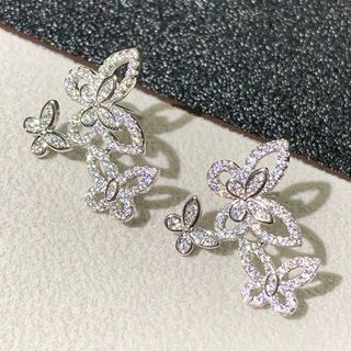 セール❣️【最高級CZダイヤ】キラキラ 蝶々 バタフライ ピアス(ピアス)