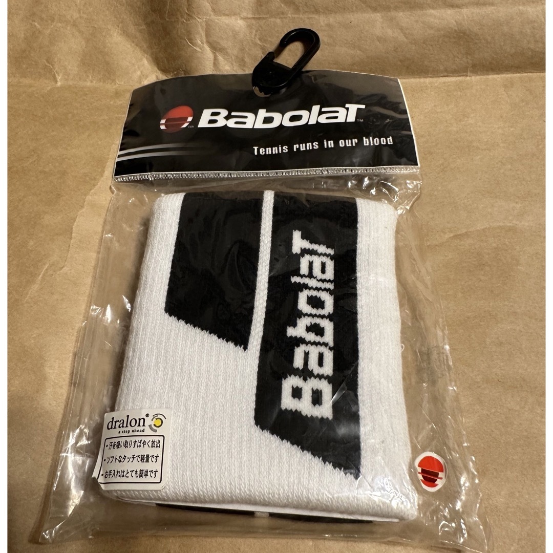 Babolat(バボラ)のバボラBabolatリストバンド4個セット② スポーツ/アウトドアのテニス(ウェア)の商品写真