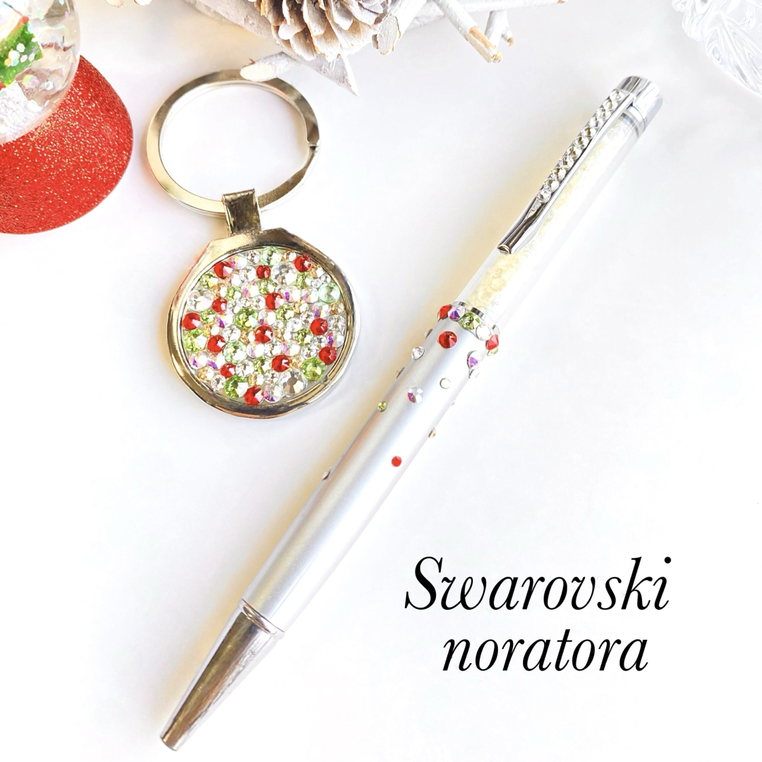 SWAROVSKI(スワロフスキー)のスワロ　クリスマス　ガラスペン　キーリング　ギフトセット　ペン　キーホルダー　 レディースのファッション小物(キーホルダー)の商品写真