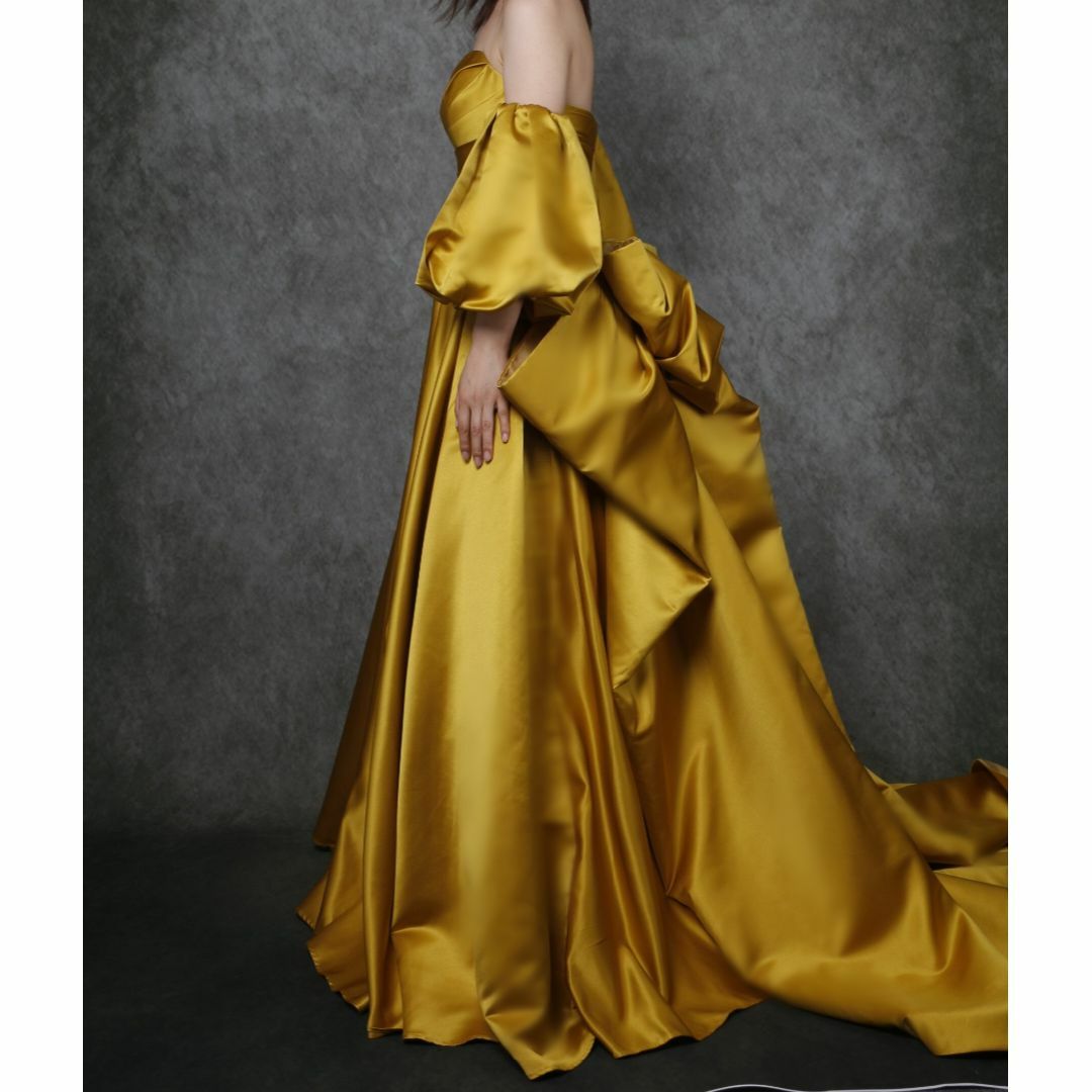 華やか パーティードレス イエロー ベアトップ 取り外し袖 豪華なバックリボン  レディースのフォーマル/ドレス(ウェディングドレス)の商品写真