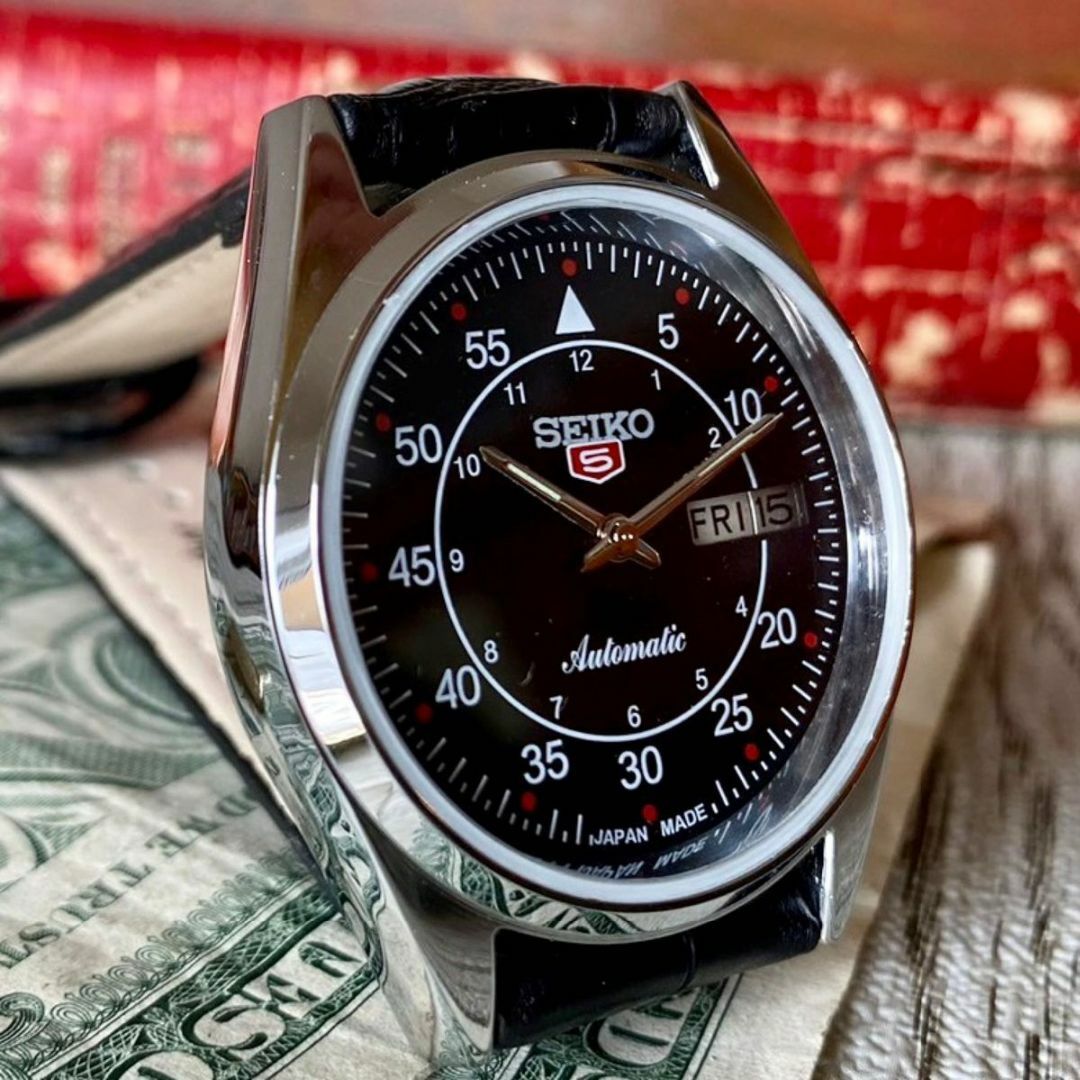 SEIKO(セイコー)の【レトロなデザイン】セイコー5 メンズ腕時計 ブラック 自動巻き ヴィンテージ メンズの時計(腕時計(アナログ))の商品写真