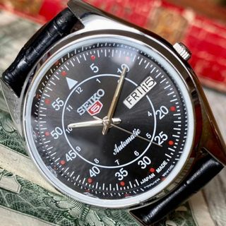 セイコー(SEIKO)の【レトロなデザイン】セイコー5 メンズ腕時計 ブラック 自動巻き ヴィンテージ(腕時計(アナログ))