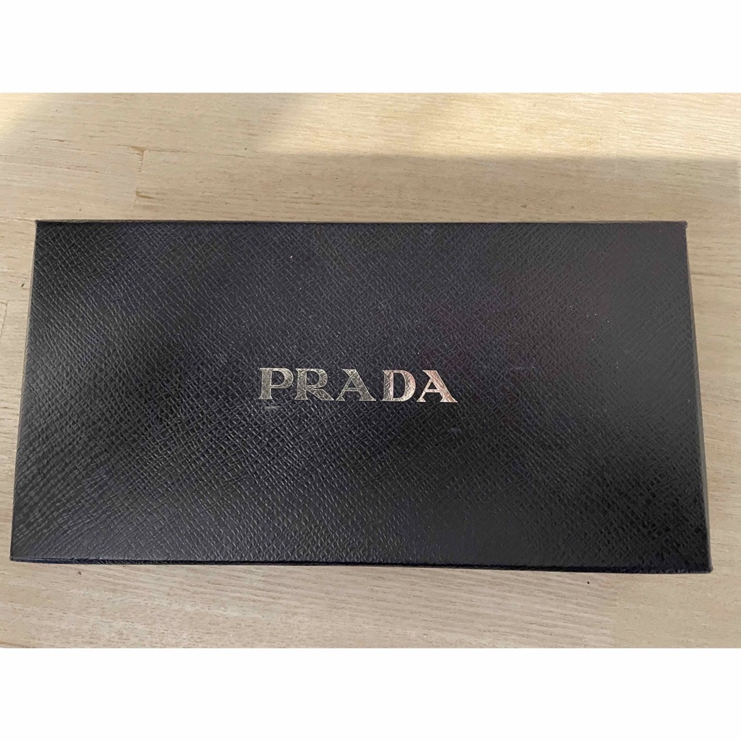 PRADA ループタイ 美品 PRADA ループタイ 美品