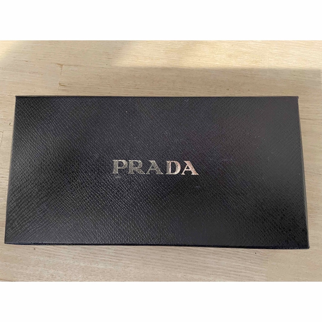 PRADA(プラダ)のPRADA ループタイ　美品 メンズのファッション小物(その他)の商品写真