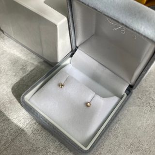 ダイヤモンドピアス(ピアス)