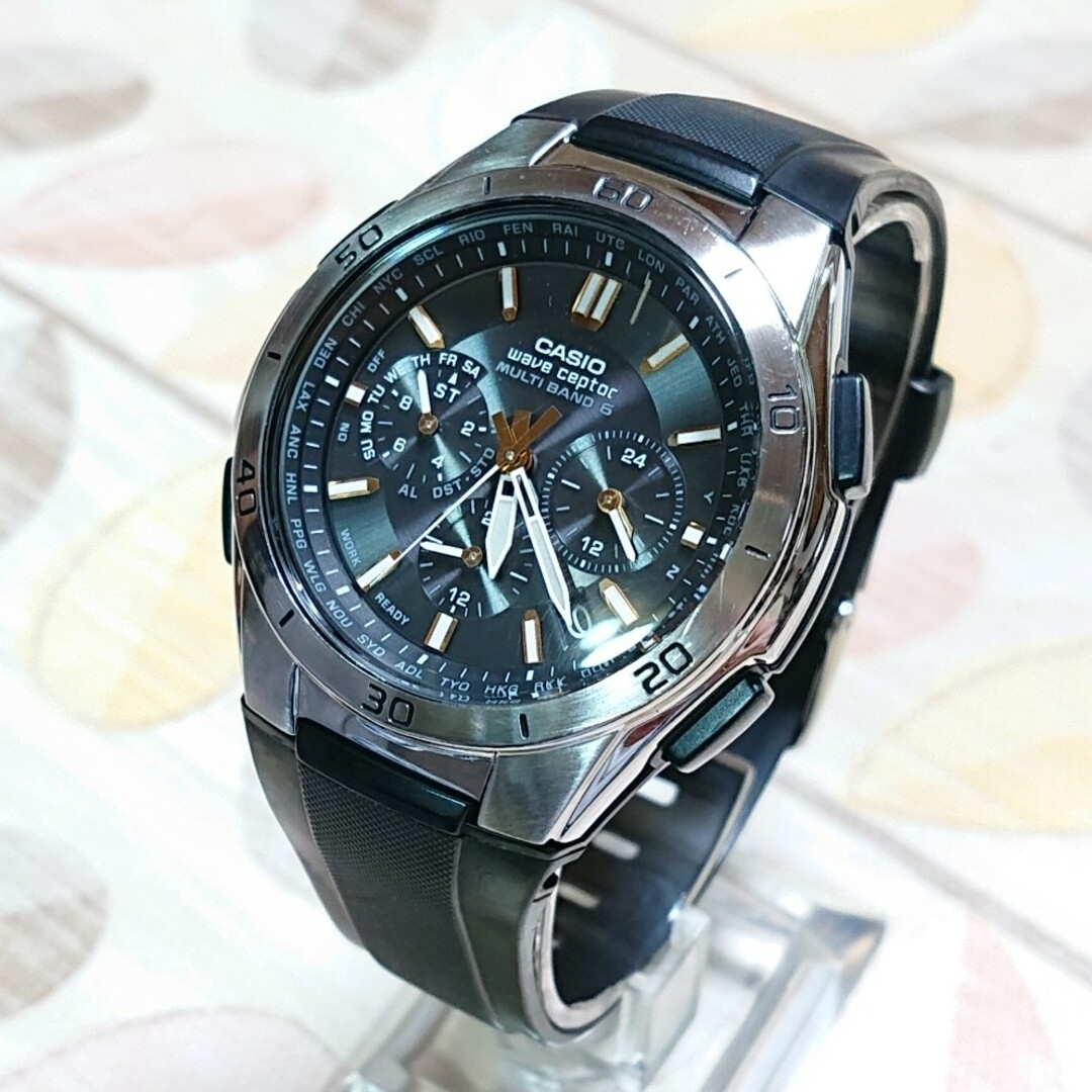 CASIO(カシオ)の美品【CASIO／WAVECEPTOR】電波ソーラー メンズ腕時計 クロノグラフ メンズの時計(腕時計(アナログ))の商品写真