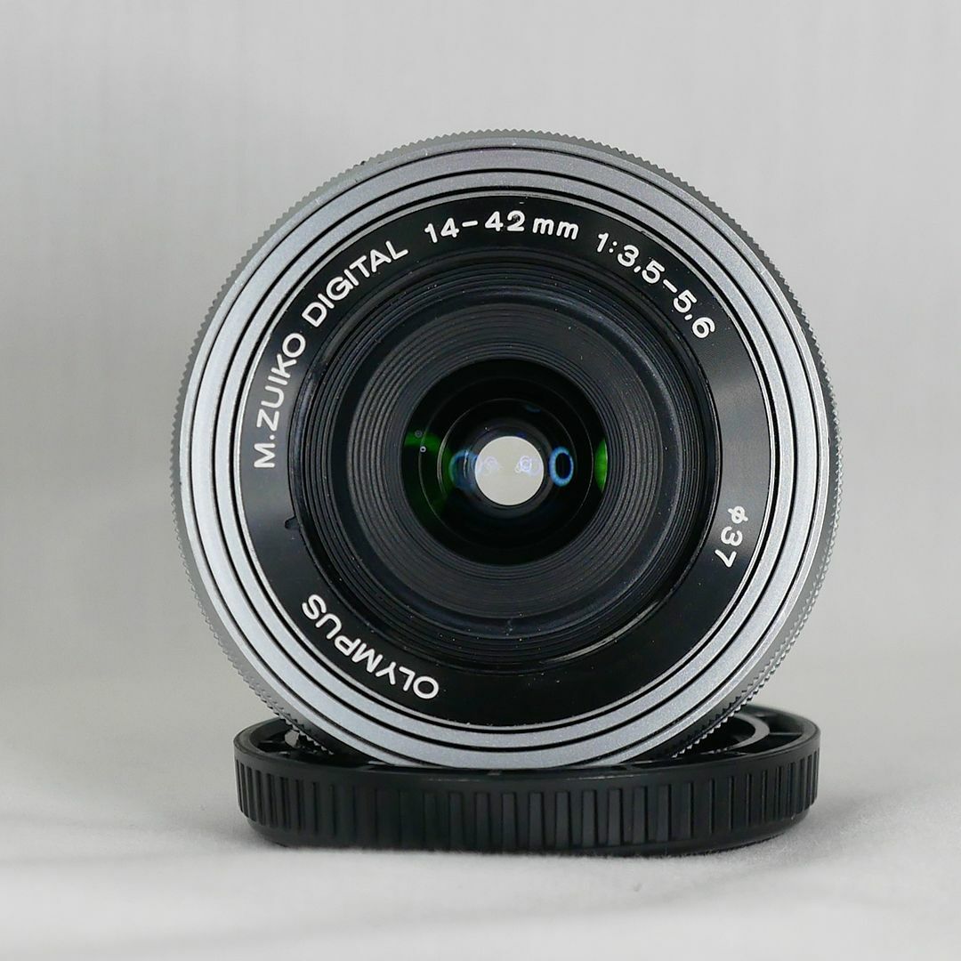 OLYMPUS - オリンパス 電動パンケーキレンズ M.ZUIKO 14-42mm シルバー
