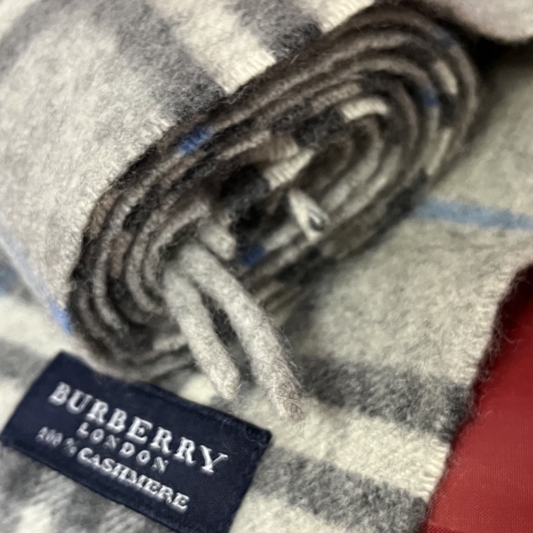 BURBERRY(バーバリー)のBurberry☆cashmere100％マフラー レディースのファッション小物(マフラー/ショール)の商品写真