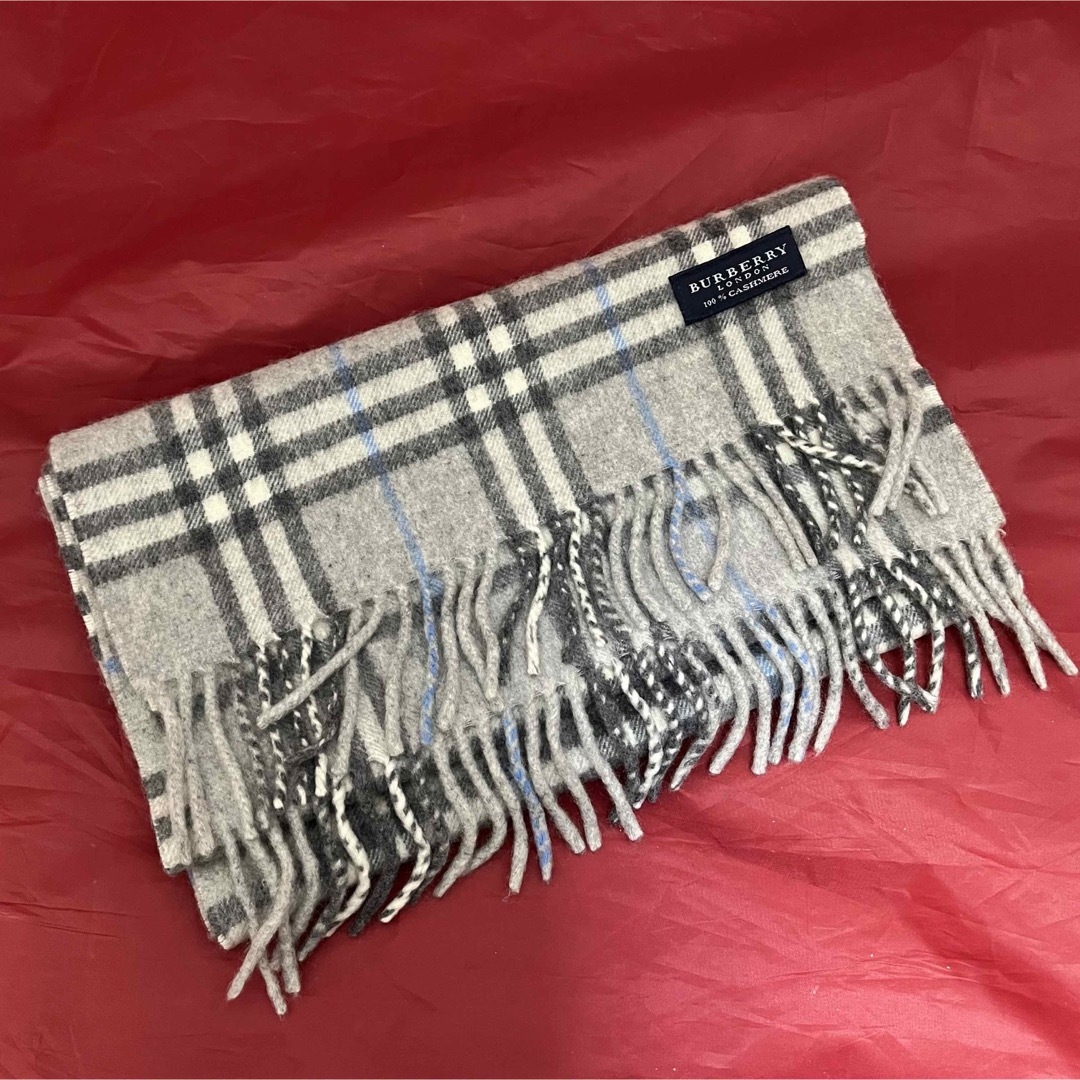 BURBERRY(バーバリー)のBurberry☆cashmere100％マフラー レディースのファッション小物(マフラー/ショール)の商品写真