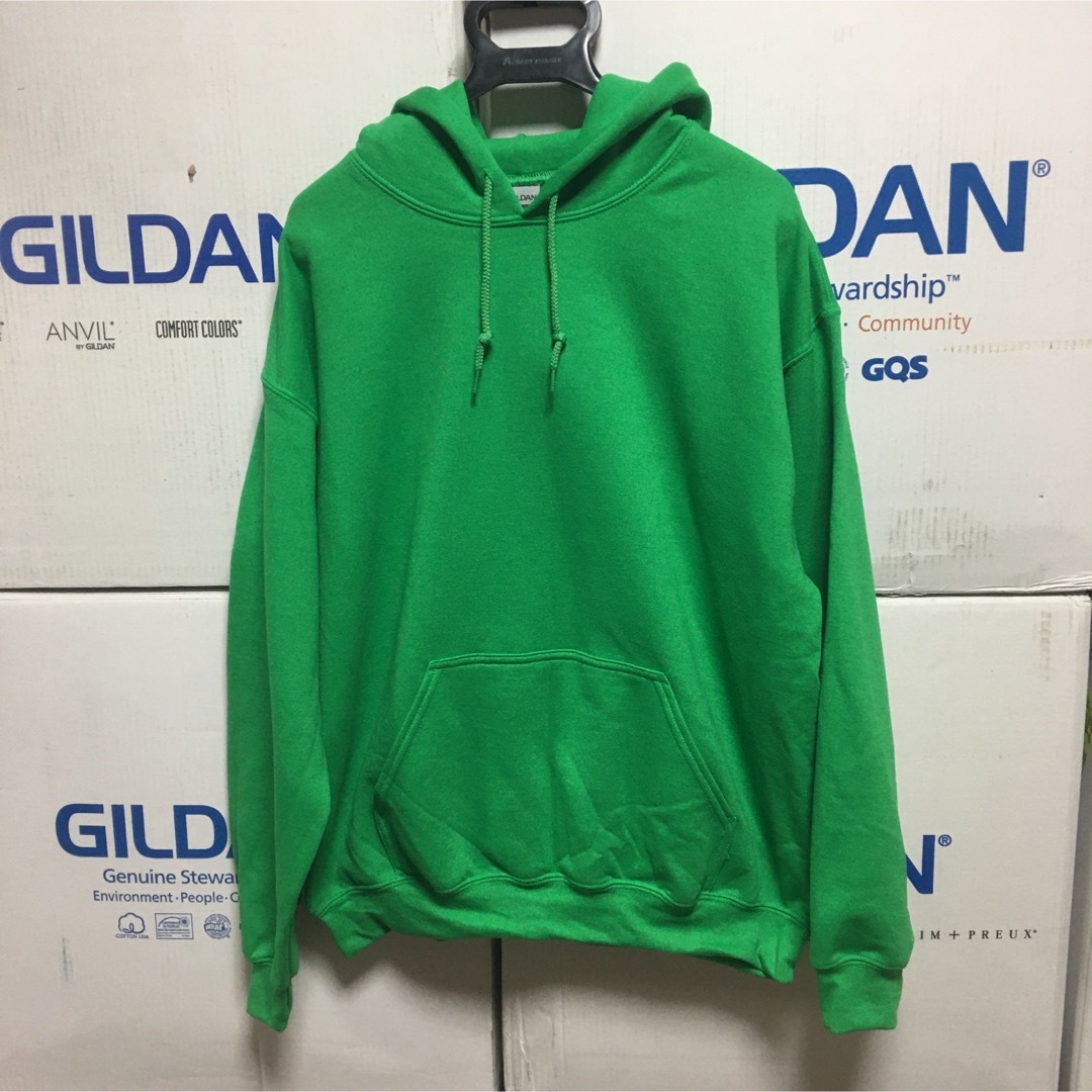 GILDAN(ギルタン)のGILDANギルダン★パーカー★アイリッシュグリーン★Lサイズ メンズのトップス(パーカー)の商品写真