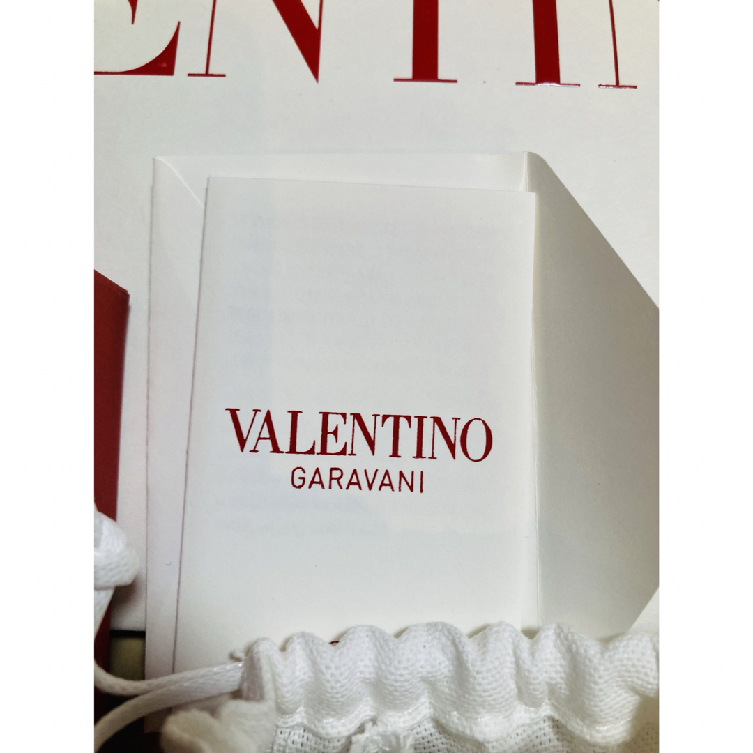 valentino garavani(ヴァレンティノガラヴァーニ)の【新品未使用品】VALENTINO GARAVANIスタッズピアス レディースのアクセサリー(ピアス)の商品写真