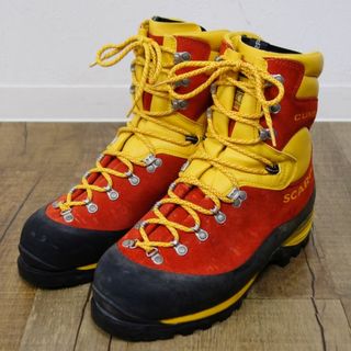 スカルパ(SCARPA)の美品 スカルパ SCARPA CUMBRE クンブレ EU42 26.7cm相当 アルパイン ブーツ 登山靴 雪山 冬山 アウトドア (登山用品)