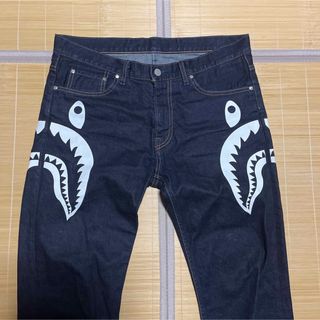 A BATHING APE - APE BAPE KAWS DENIM SHARK パンツ シャーク デニム L