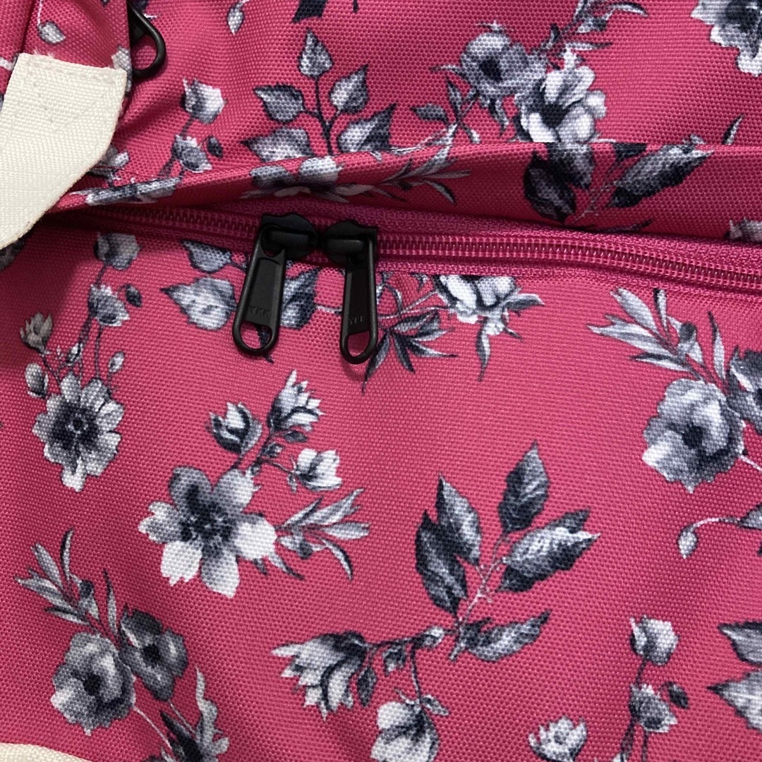 THE NORTH FACE】ホワイトレーベル リュックサック ピンク 花柄 THE NORTH FACE】ホワイトレーベル リュックサック ピンク 花柄