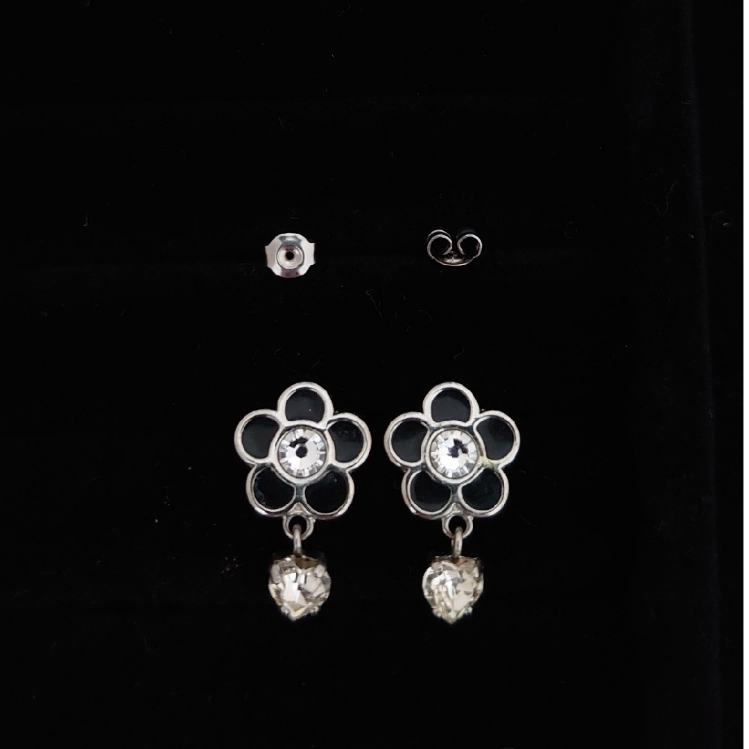 MARY QUANT(マリークワント)のMARY QUANT ピアス お花 レディースのアクセサリー(ピアス)の商品写真