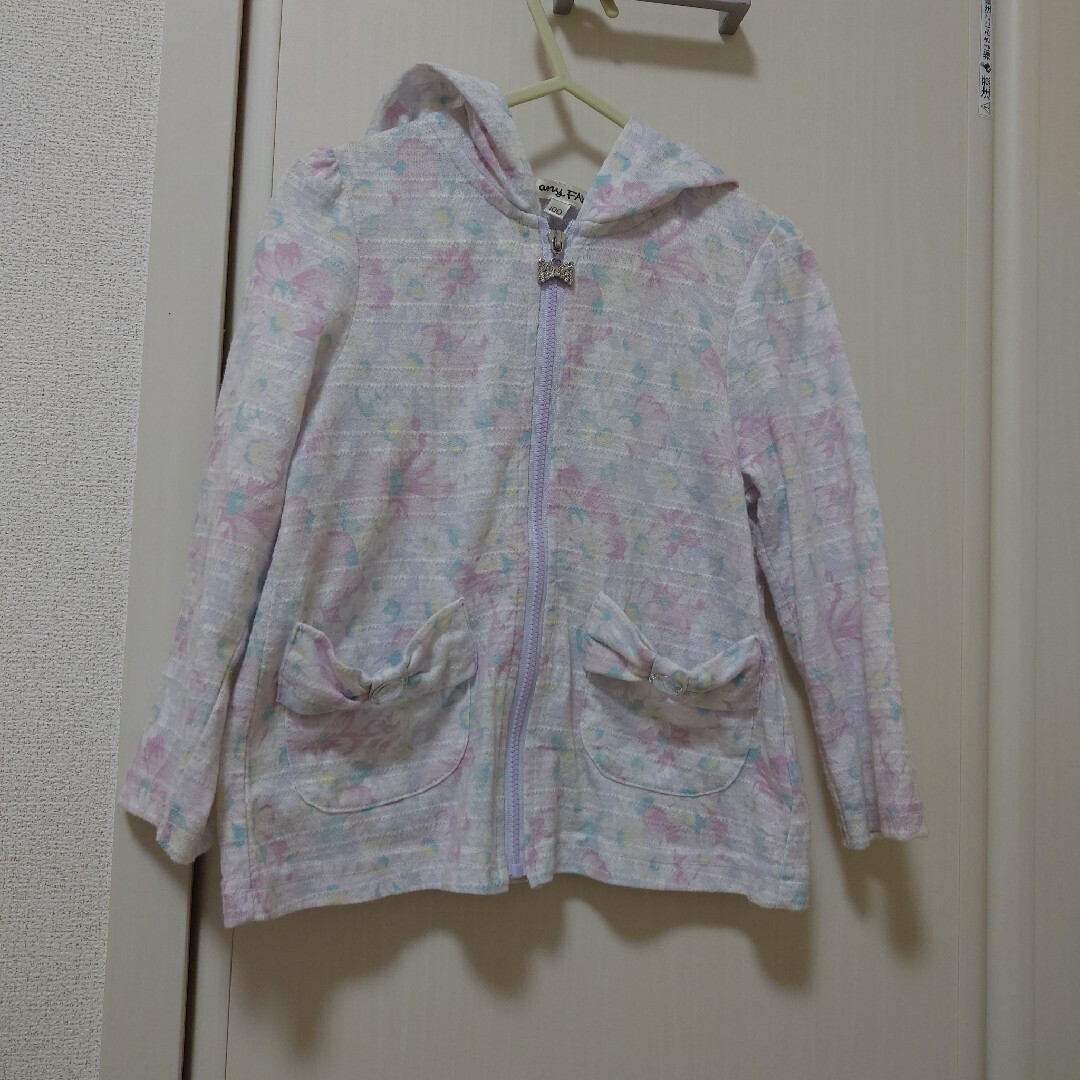 anyFAM(エニィファム)のエニィファム　100 パーカー　未使用 キッズ/ベビー/マタニティのキッズ服女の子用(90cm~)(ジャケット/上着)の商品写真