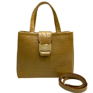 ほぼ未使用 袋付 Salvatore Ferragamo フェラガモ ヴァラリボン 金具