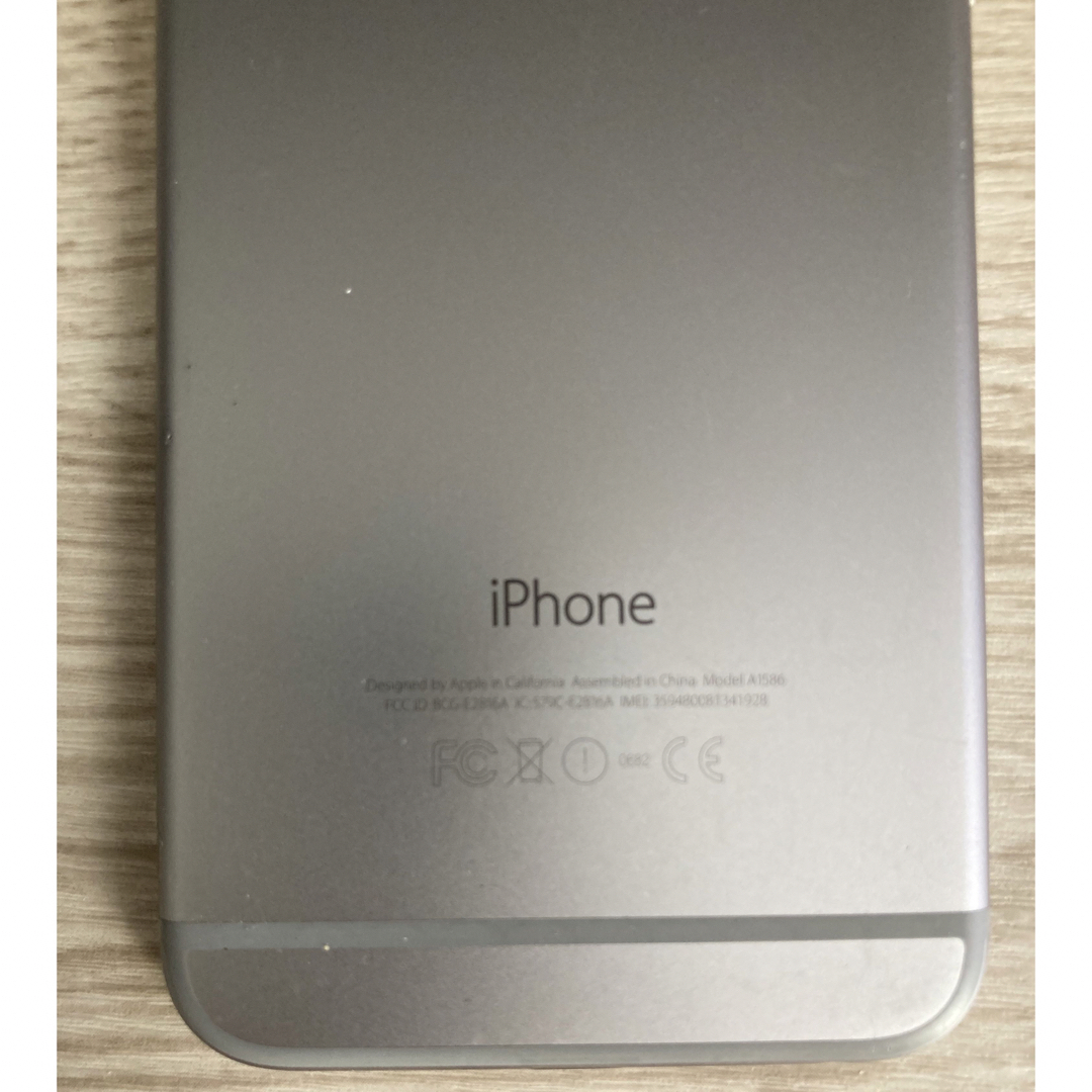 iPhone(アイフォーン)の【再値下げ】iPhone 6 Space Gray 16 GB SIMフリー スマホ/家電/カメラのスマートフォン/携帯電話(スマートフォン本体)の商品写真