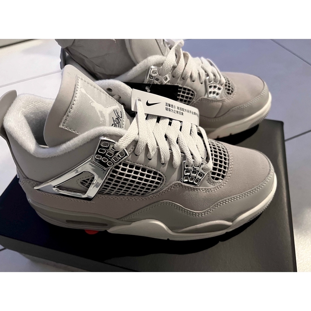 【NIKE】WMNS AIR JORDAN 4 RETRO 23.5 新品未使用