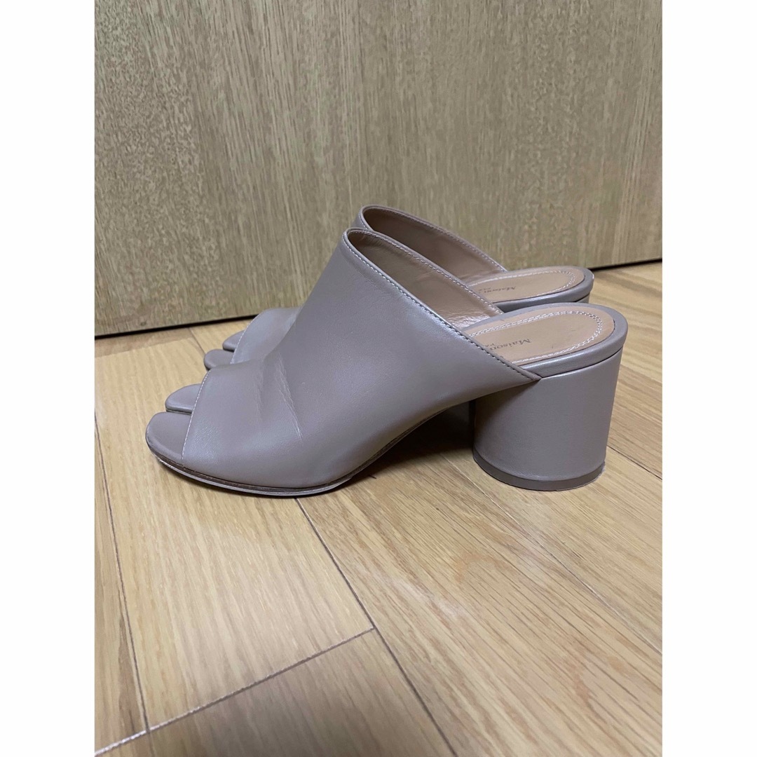 Maison Martin Margiela(マルタンマルジェラ)の【Maison Margiela】 HANNAH MULES サンダル　37 レディースの靴/シューズ(サンダル)の商品写真