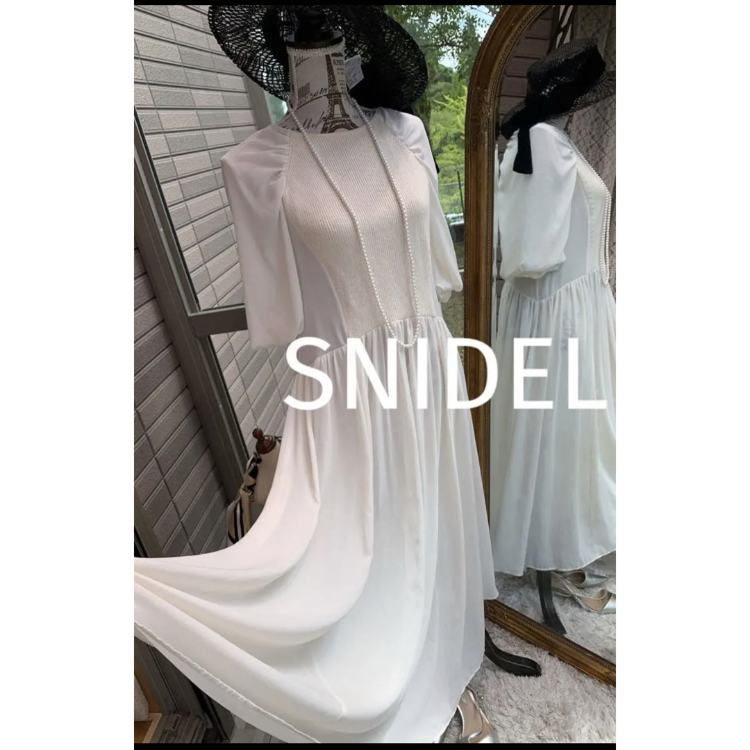 SNIDEL(スナイデル)の綺麗なお姉さんのSNIDELスナイデルマキシワンピース レディースのワンピース(ロングワンピース/マキシワンピース)の商品写真