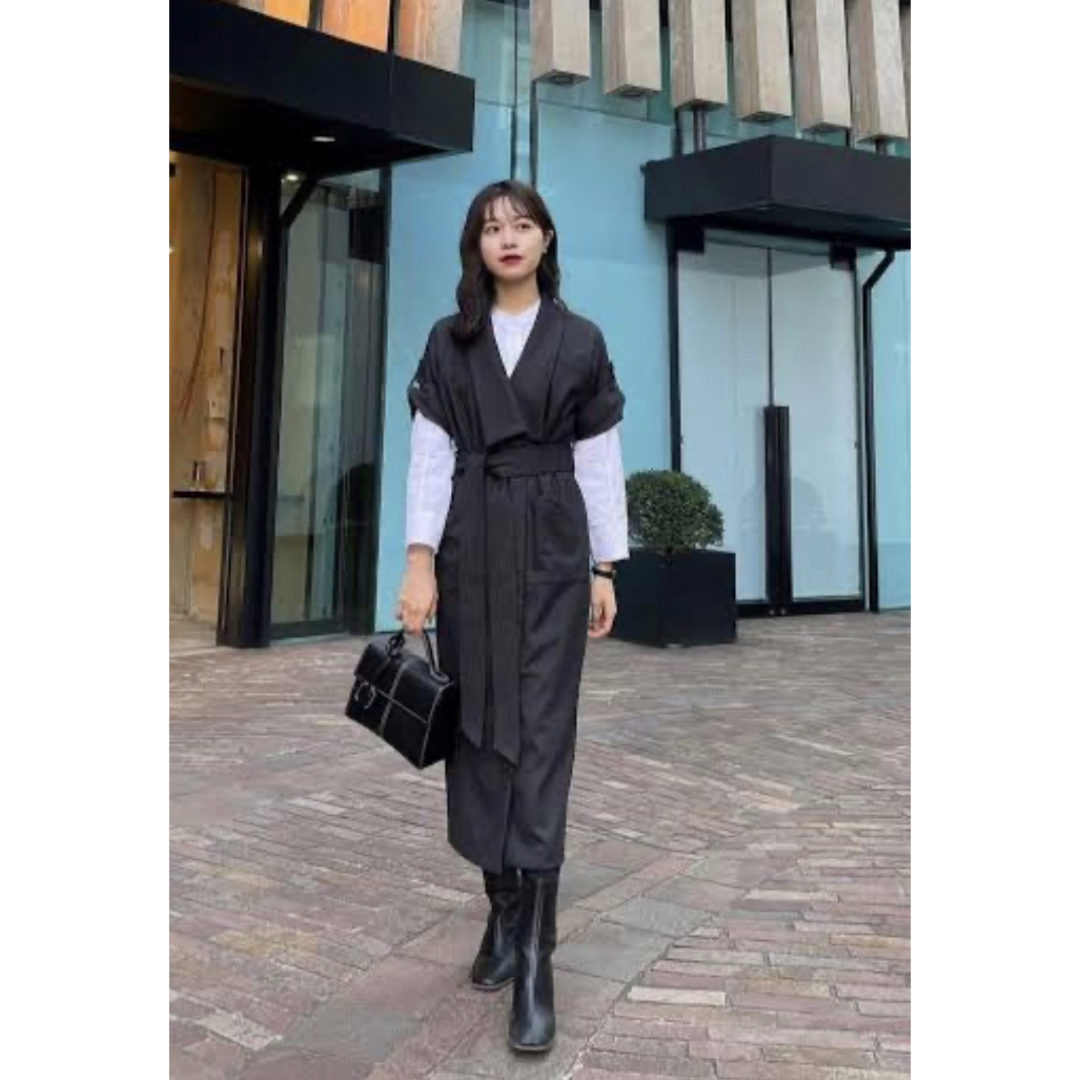 L'or wide collar coat dress