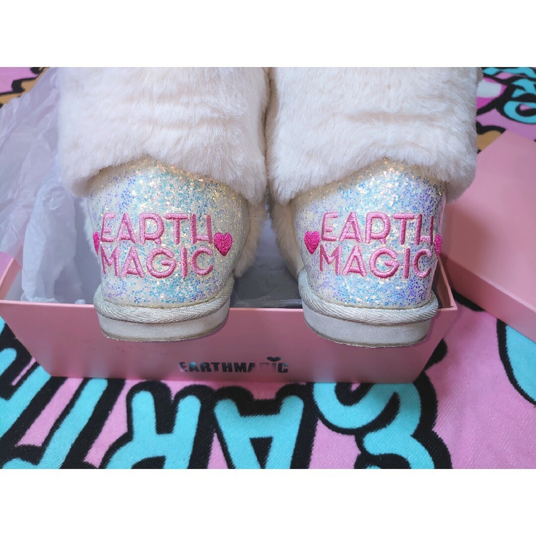 EARTHMAGIC(アースマジック)のブーツ 22㌢ キッズ/ベビー/マタニティのキッズ靴/シューズ(15cm~)(ブーツ)の商品写真